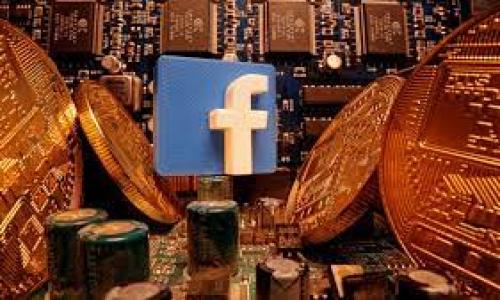 虚拟币钱包的选择与安全性分析/

虚拟币钱包, 数字货币, 安全性/guanjianci

随着虚拟货币的快速发展，越来越多的人开始接触并投资于各种数字货币，而虚拟币钱包也随之成为一个重要话题。虚拟币钱包主要用于存储、发送和接收加密货币，其类型众多、功能各异。但是，如何选择一个安全、易用且适合自己的虚拟币钱包，依然是许多人面临的问题。本文将围绕虚拟币钱包的选择标准、安全性问题以及相关的使用技巧进行全面的分析和介绍。

虚拟币钱包的种类
虚拟币钱包大致分为三种类型：软件钱包、硬件钱包和纸质钱包。每种类型有其独特的优缺点，用户可以根据自己的需要进行选择。

1. 软件钱包
软件钱包一般是指那些在电脑、手机等设备上下载的应用程序。它们又可以细分为冷钱包和热钱包。热钱包是连接互联网的，适合日常交易，但安全性较低；冷钱包是断开互联网的，用于长期保存数字货币，安全性更高。

2. 硬件钱包
硬件钱包是一种专用设备，它可以安全地存储私钥，相对于软件钱包，安全性更高。例如，Trezor和Ledger是比较知名的硬件钱包品牌。硬件钱包的缺点是相对价格较高，并且不够便携。

3. 纸质钱包
纸质钱包是将私钥和公钥打印在纸上的一种钱包形式。尽管它的成本低廉且极为安全，但一旦纸质钱包丢失或毁坏，资产将无法恢复，因此使用时需要格外小心。

怎么选择合适的虚拟币钱包
选择合适的虚拟币钱包涉及多个方面的考虑：

1. 安全性
安全性是选择虚拟币钱包时最重要的考虑因素。热钱包虽然方便，但极易受到网络攻击；而冷钱包则可以有效防止黑客攻击，但使用不便。用户应根据自己的交易频率和对安全性的需求进行选择。

2. 易用性
钱包的用户界面是否友好，对初学者至关重要。一些复杂的功能可能会让新手感到困惑，选择一个简单易用的钱包能帮助用户更快上手。

3. 支持币种
不同的钱包支持的虚拟货币种类不同，用户在选择时需确定所持有的虚拟货币是否在该钱包的支持范围内。多数大型钱包会支持主流数字货币，但一些小型项目的币可能不被支持。

4. 费用
不同钱包在交易时可能会收取不同程度的费用，比如提现费、转账费等。用户在选择时需要考虑钱包的费用结构，选择最符合自己需求的钱包。

5. 背景和评价
了解钱包开发团队的背景、项目发展历程及用户反馈，能够更好地判断一个钱包的可靠性和安全性。用户可以通过社区、论坛了解其他用户的使用经验。

虚拟币钱包的安全性措施
保护虚拟币钱包安全的措施主要包括：

1. 定期备份
为避免因硬件损坏或丢失导致资产丢失，用户应定期备份钱包数据。备份通常包括私钥和助记词的保存。

2. 使用强密码
对于软件钱包，设置复杂的密码非常重要，这能够有效防止他人登录账户。推荐使用包含字母、数字和特殊符号的组合密码。

3. 启用两步验证
一些钱包提供两步验证功能，用户在登录时需要输入额外的验证码。这能够大幅度提高账户的安全性。

4. 不随意点击链接
用户在操作钱包时，应避免点击不明链接，谨防钓鱼网站。最好直接在官方网站上访问钱包。

5. 监控账户活动
定期检查账户的交易记录，如果发现异常行为，及时采取措施。保护好私钥，一旦私钥泄露，资产将面临极大风险。

常见的虚拟币钱包问题解答

问题一：虚拟币钱包丢失后，如何找回？
在丢失虚拟币钱包后，找回资产的可能性主要依赖于备份情况。如果用户在使用前定期备份了钱包数据（如私钥和助记词），则可以通过备份找回钱包中的资产。

1. 确认备份方式
首先，用户应确认自己之前选择的备份方式。软件钱包通常会提供一些选项，如导出私钥、助记词等，用户需确保在丢失钱包之前完成备份。

2. 通过助记词恢复
助记词是由一串单词组成的，用户可以通过输入助记词到软件钱包中进行恢复。如果没有备份助记词，找回钱包的可能性便微乎其微。

3. 访问支持网站
一些钱包提供商会在丢失钱包时提供相关支持，用户可访问官方网站，查看是否提供找回资产的服务。个别专业团队也提供资产恢复服务，但用户要谨慎选择，避免上当受骗。

问题二：如何确保使用虚拟币钱包时的隐私？
确保虚拟币钱包隐私安全是每个用户必须关注的问题，尤其是在这种资产中，有人希望保持匿名性。以下是一些基本的隐私保护措施：

1. 使用匿名服务
如Tor这样的匿名网络可以用于网络访问，保护用户的IP地址和在线活动。此外，某些虚拟专用网络（VPN）也能够加密用户的网络流量，提高隐私保护。

2. 不共享个人信息
在任何情况下都不随意分享自己的钱包地址、交易细节或账户信息。如果可能，尽量使用不同的钱包地址进行不同的交易，增加追踪难度。

3. 定期更换钱包地址
许多钱包支持生成新的地址用于接收款项，用户应定期更新接收地址，避免交易记录被追踪。

4. 清除交易历史
在使用热钱包时，用户应注意是否删除使用过的地址和清除历史记录，降低泄露隐私的风险。

问题三：虚拟币钱包的安全漏洞有哪些？
尽管目前许多虚拟币钱包在安全方面进行了改进，但仍然存在一些潜在的安全漏洞：

1. 网络攻击
对于热钱包，黑客攻击是最常见的风险之一。网络黑客可以通过各种手段窃取用户的私有信息，侵入钱包账户，造成资产损失。

2. 群体攻击
一些钱包可能因设计缺陷或系统问题被攻击者利用。例如，DDoS攻击可能导致钱包系统崩溃，造成用户无法访问账户。

3. 钓鱼攻击
钓鱼攻击是一种非常普遍的网络欺诈手法，攻击者可能伪装成钱包服务提供商，通过欺骗手段获取用户的私钥和敏感信息。

4. 恶意软件
一些黑客会利用恶意软件感染用户的设备，记录键盘输入，获取用户的私钥等信息。用户应定期更新安全软件并保持警惕。

问题四：如何避免在使用虚拟币钱包时被骗？
在虚拟币交易中，诈骗行为层出不穷，用户需提高警惕，避免上当受骗。以下是一些防范措施：

1. 验证网站真伪
使用钱包时，确保访问的网站是官方渠道。恶意网站常常模仿真实的网站，因此用户在输入任何账户信息前，应仔细检查网址。

2. 不随意点击链接
对于来源不明的邮件、消息中的链接，用户要特别小心。最好直接通过输入URL访问而不是点击链接，避免被钓鱼攻击所骗。

3. 保留聊天记录
在交易时应尽量记录与对方的交流，包括交易细节和对方身份信息，若事后有争议方便进行维权。

4. 使用信誉良好的平台
进行虚拟币交易时，应选择信誉较好的交易平台，并参考用户的评价和反馈。请选择知名且备受信赖的交易所，降低上当风险。

a问题五：为什么选择硬件钱包而非软件钱包？/a
硬件钱包因其安全性受到广大用户的青睐，尤其是重视资产安全的长期持有者。以下是硬件钱包的几个优点：

1. 物理安全性
硬件钱包通常采用特殊设计，保护私钥不被随意访问或窃取，安全性远高于在线钱包。

2. 免受恶意软件攻击
由于硬件钱包在互联网环境下无法轻易操作，用户不必担心恶意软件对私钥的盗取，增加了安全性。

3. 方便备份与恢复
许多硬件钱包都提供便捷的备份功能，用户可以轻松地恢复在其他设备上的资产。

4. 多种加密货币支持
现代硬件钱包支持多种虚拟货币，可以同时管理多种资产，方便用户操作及管理资产。

5. 长期持有的最佳选择
对于那些希望长期持有加密货币的用户，硬件钱包显然是一个高安全性的选择，可以有效减少盗窃的风险。

总之，虚拟币钱包在数字货币投资中扮演着举足轻重的角色，用户应在选择、使用以及保护钱包方面多加注意，从而更好地保障自己的资产安全。